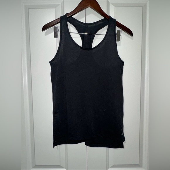 Nike Tops - Nike Lightweight Dri-Fit Workout Tank Top S